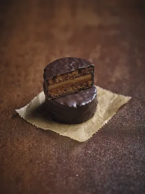 Carat Coverlux Dens Dark Cacao-Trace