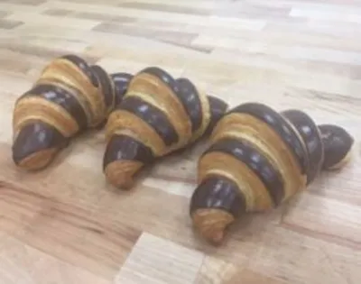 Bi-Colored Croissants