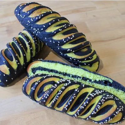 Black Garlic and Lemon Soft Baguette