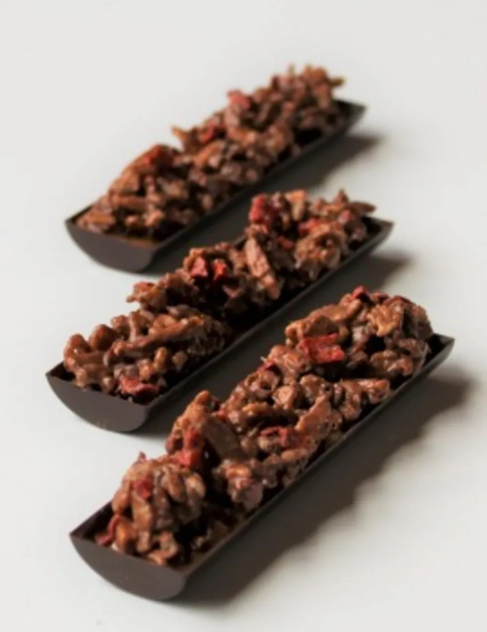 Crunchy Praline Raspberry Bar - Puratos