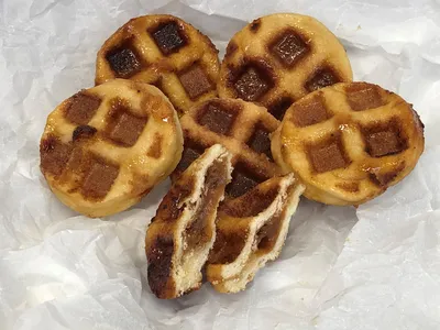 Apple Dulce de Leche Pie Waffle